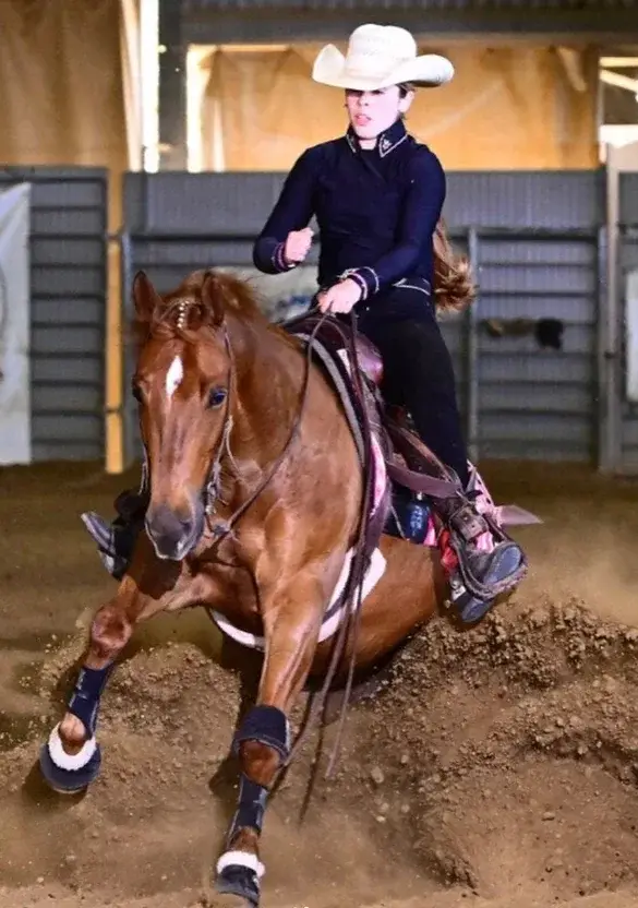 Una scivolata di reining — Perazzo Ranch