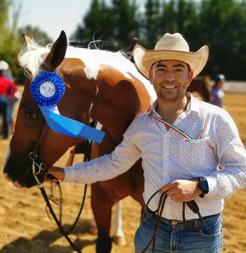 Nastro blu a una gara di reining — Perazzo Ranch