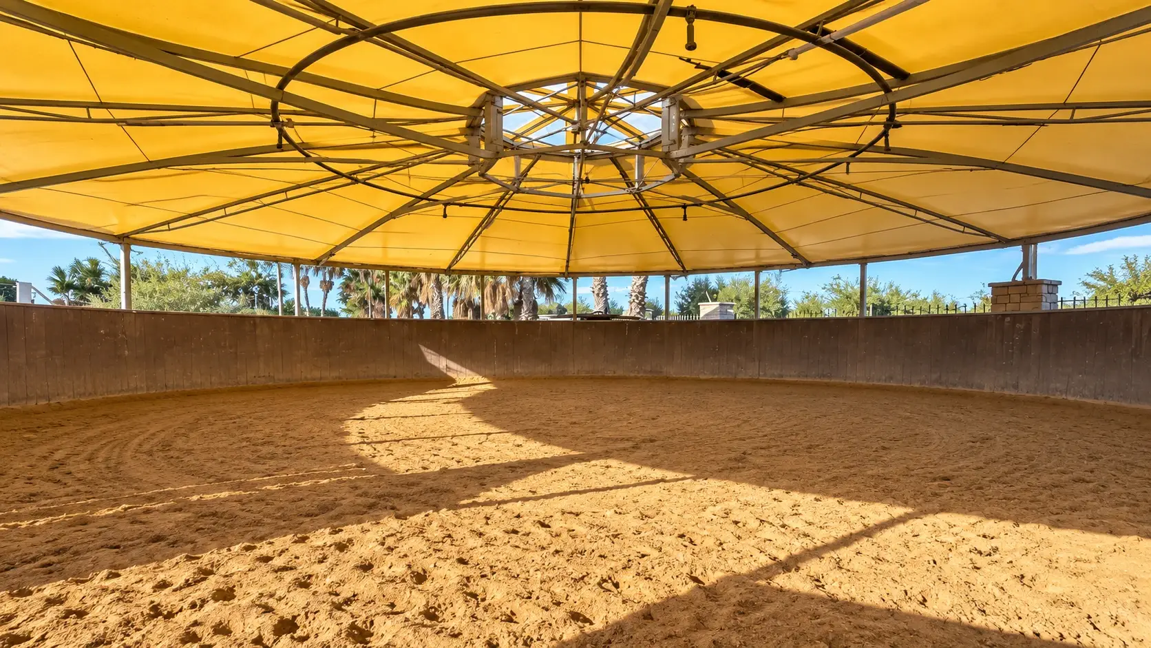 Il tondino coperto — Perazzo Ranch
